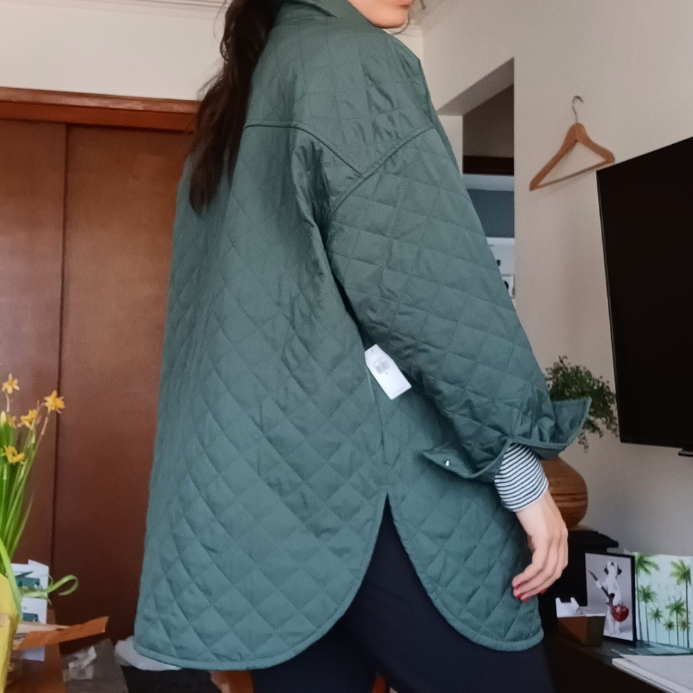🆕️NWT Old Navy StretchTech Oversized Quilted Shacket - Picture 9 of 16